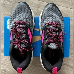 Brooks Ghost 14, size 6 wide, black gray and pink.
